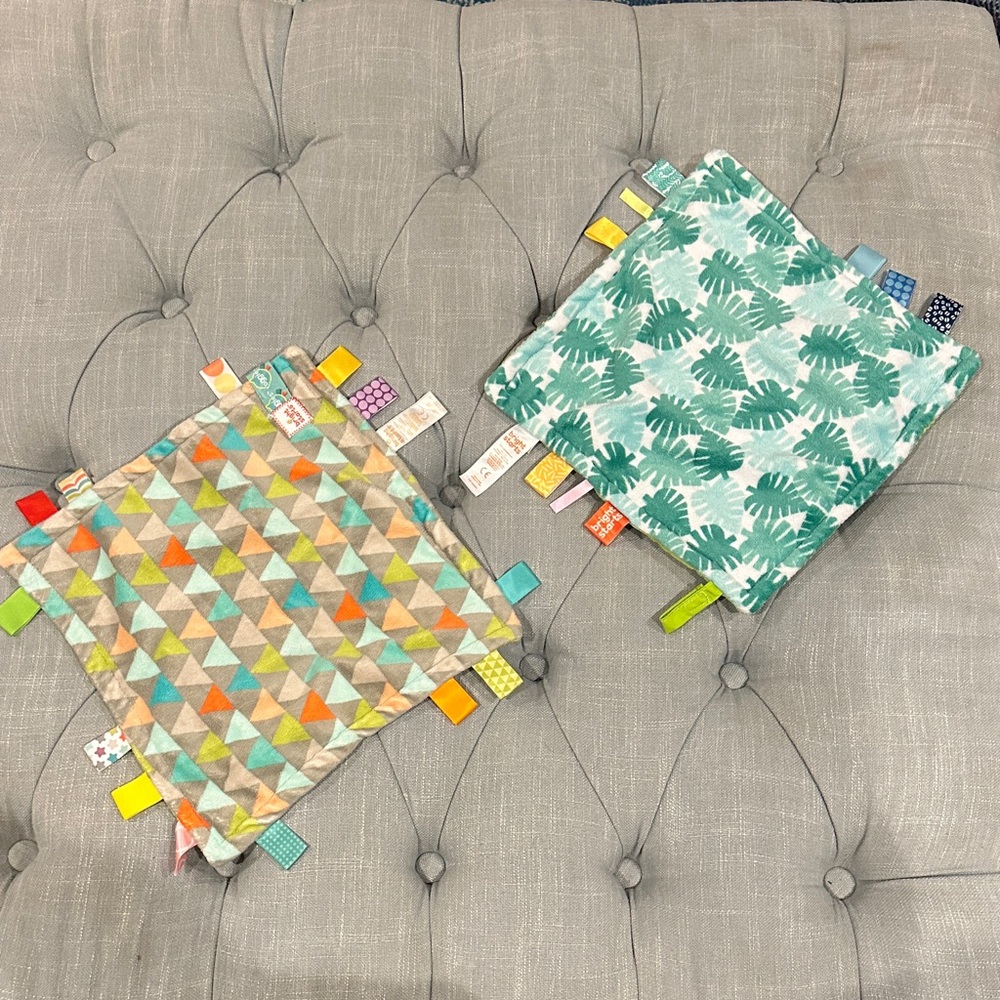 Colorful Sensory Tag Blankets for Kids